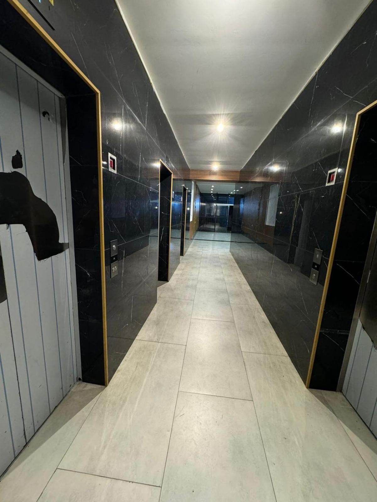 Moonlight Apart-Hotel Batumi Bagian luar foto