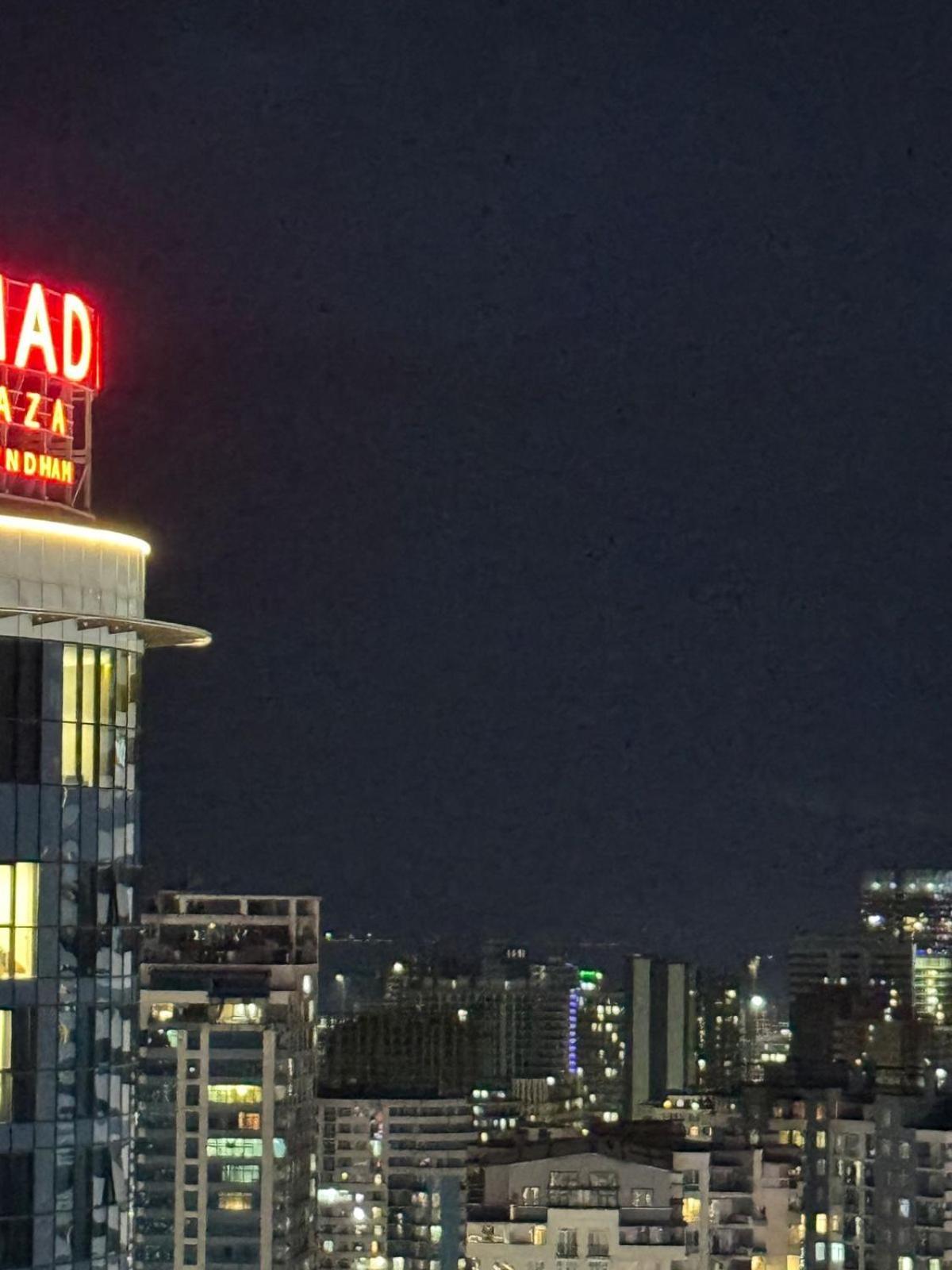 Moonlight Apart-Hotel Batumi Bagian luar foto