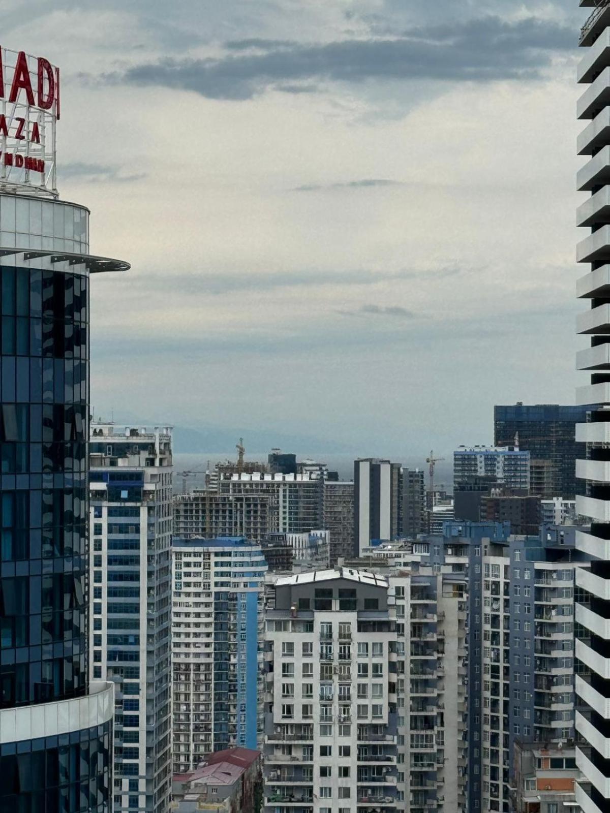 Moonlight Apart-Hotel Batumi Bagian luar foto